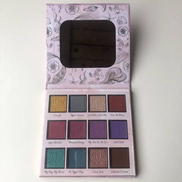 Disney Princess Ariel The Little Mermaid Eyeshadow Palette 12 Shades New - Picture 4 of 5